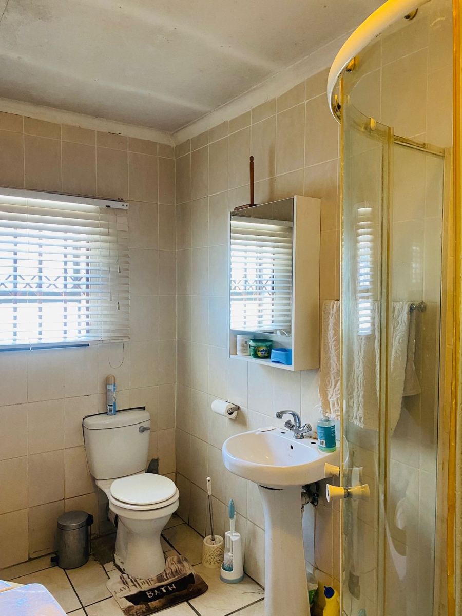 2 Bedroom Property for Sale in Kuyasa Western Cape